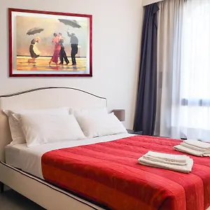 Duomo Luxury - One Bed Apartment Milan