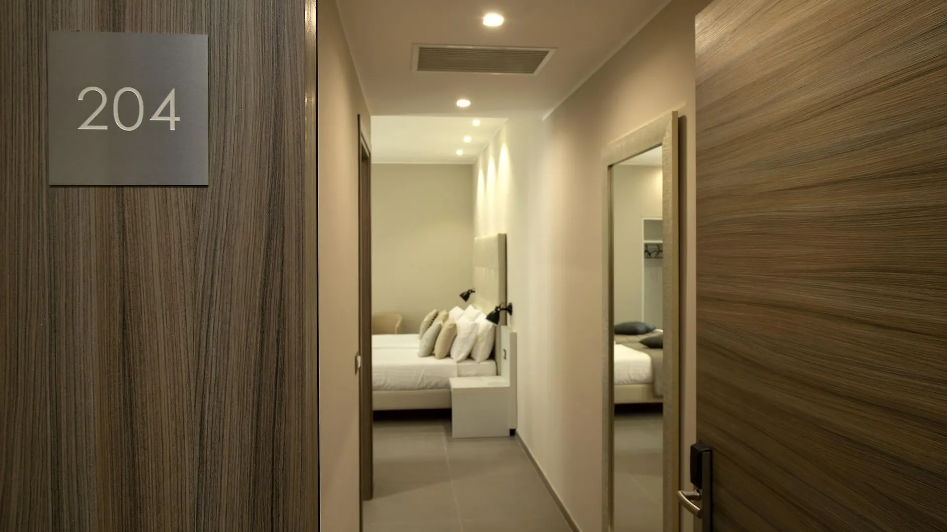 Hotel H21 Milan