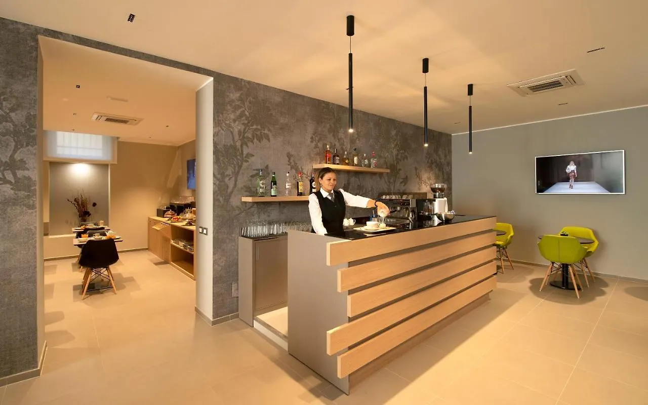 Hotel H21 Milan