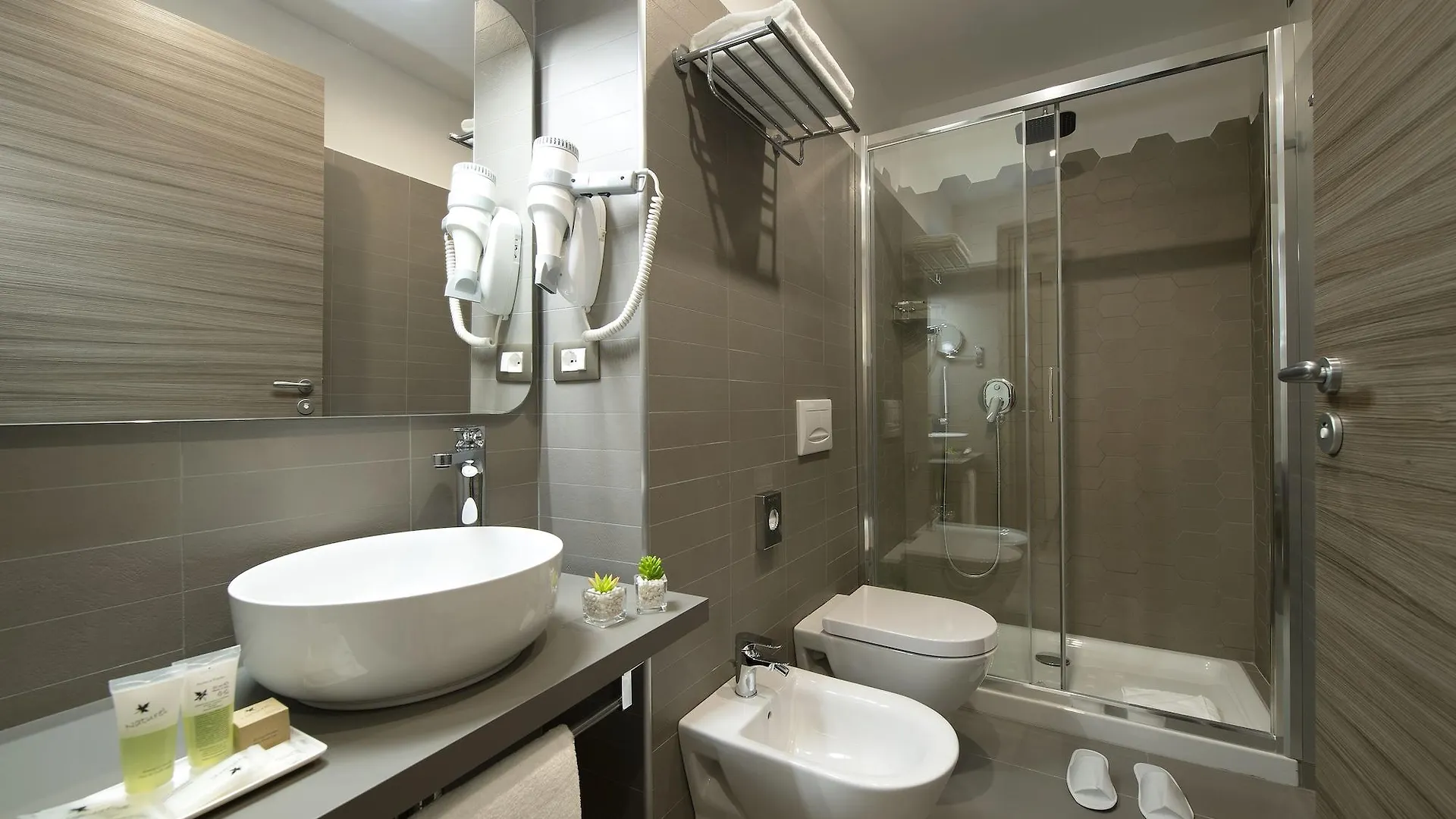 Hotel H21 Milan