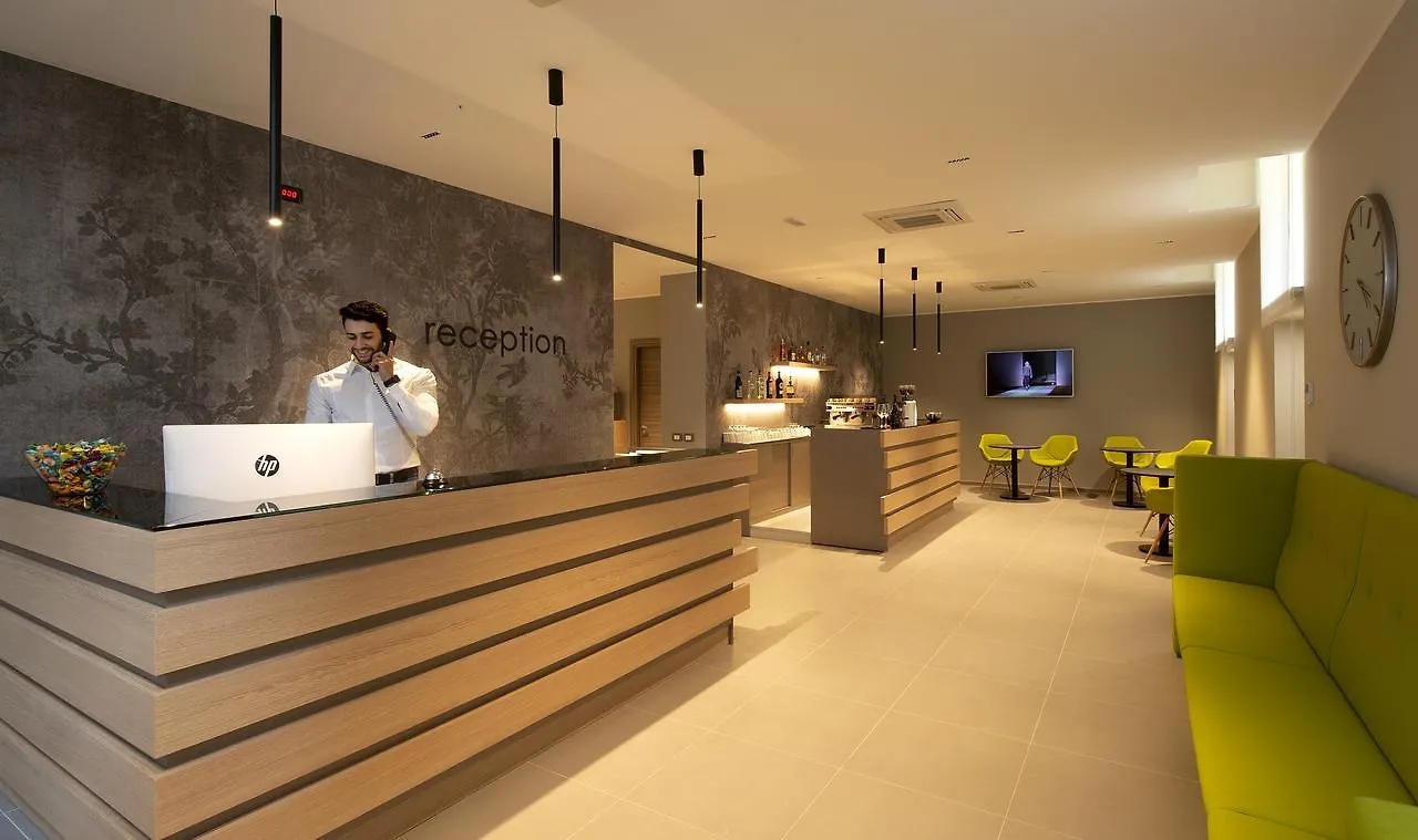 Hotel H21 Milan