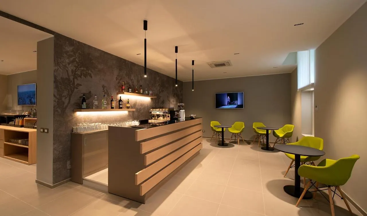 Hotel H21 Milan 3*,  Italy